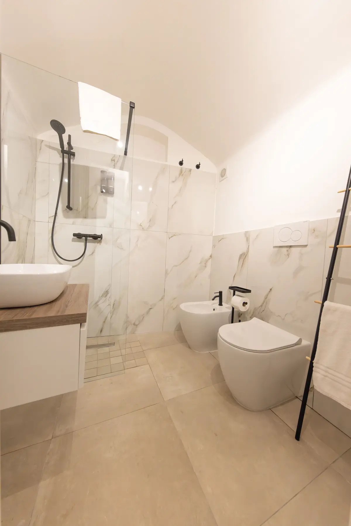 Tiberius Apartment — photo gallery