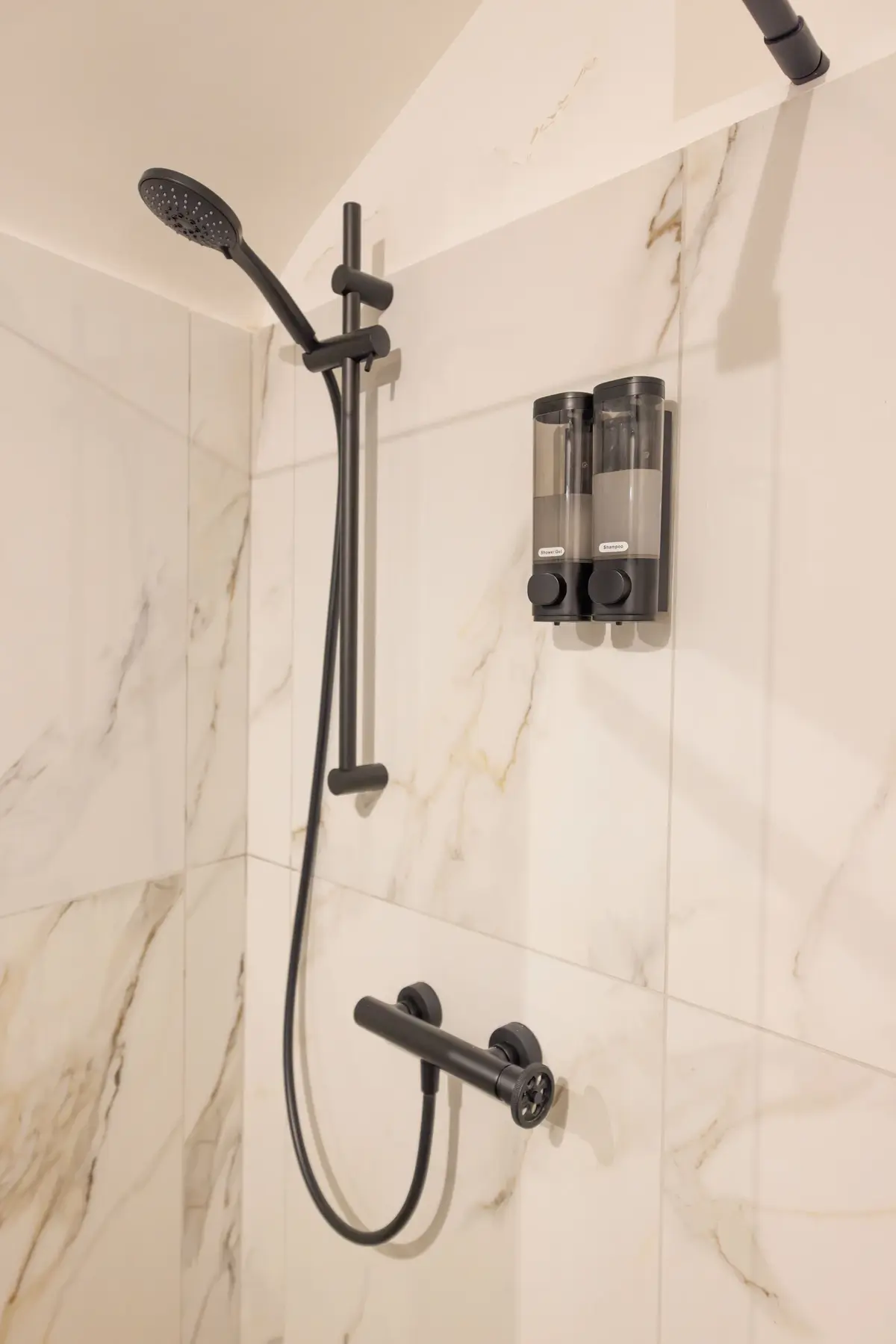 Tiberius Apartment — photo gallery
