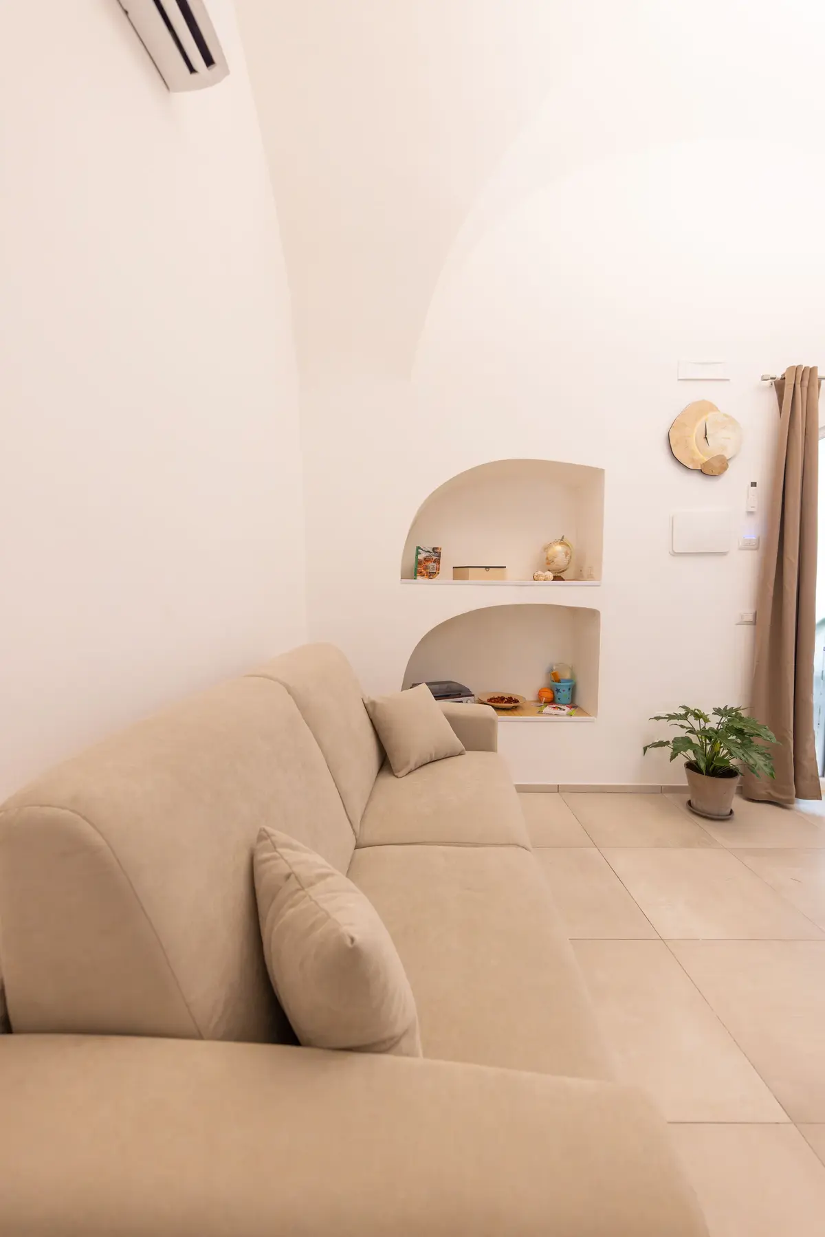 Tiberius Apartment — photo gallery