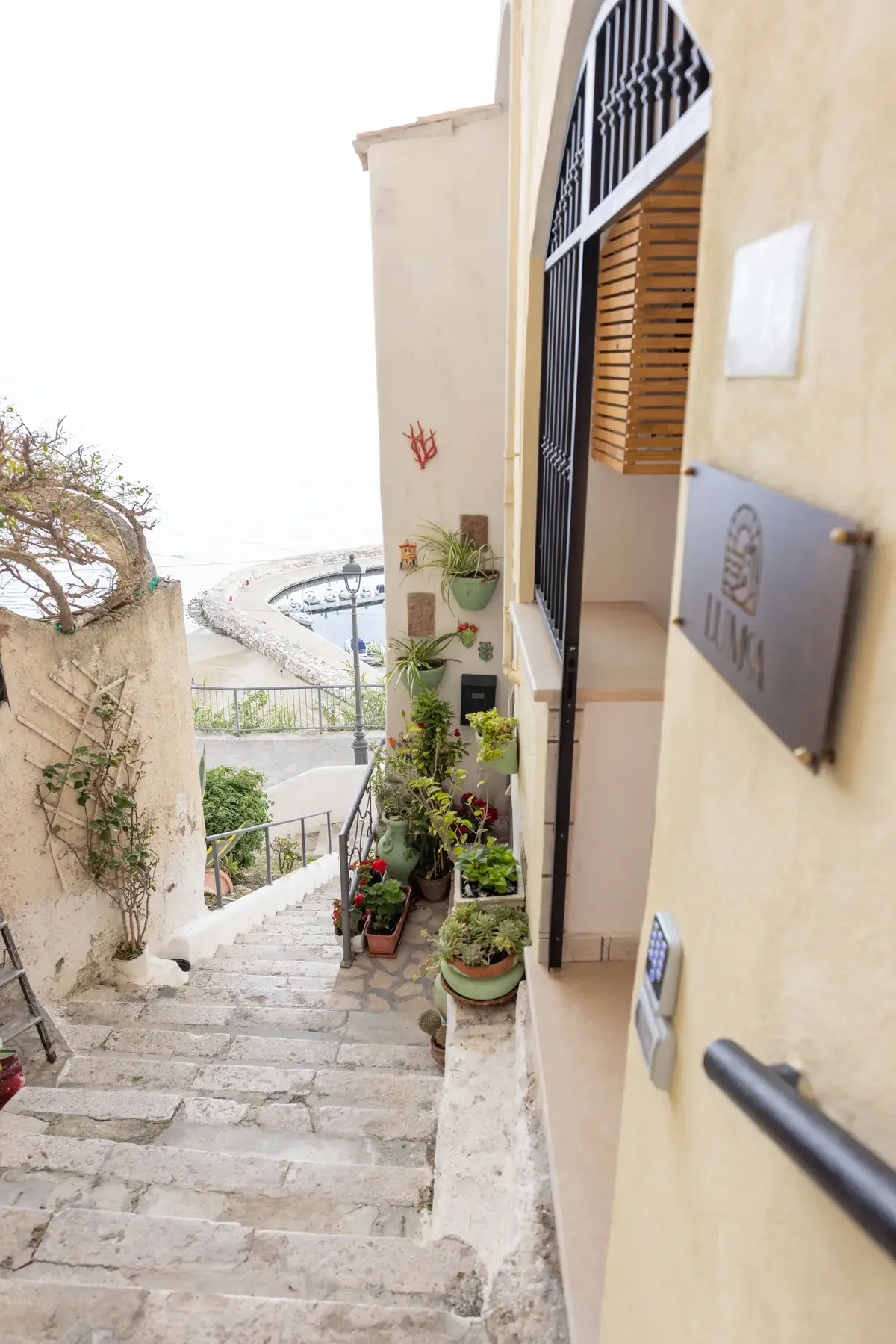 Tiberius Apartment — photo gallery